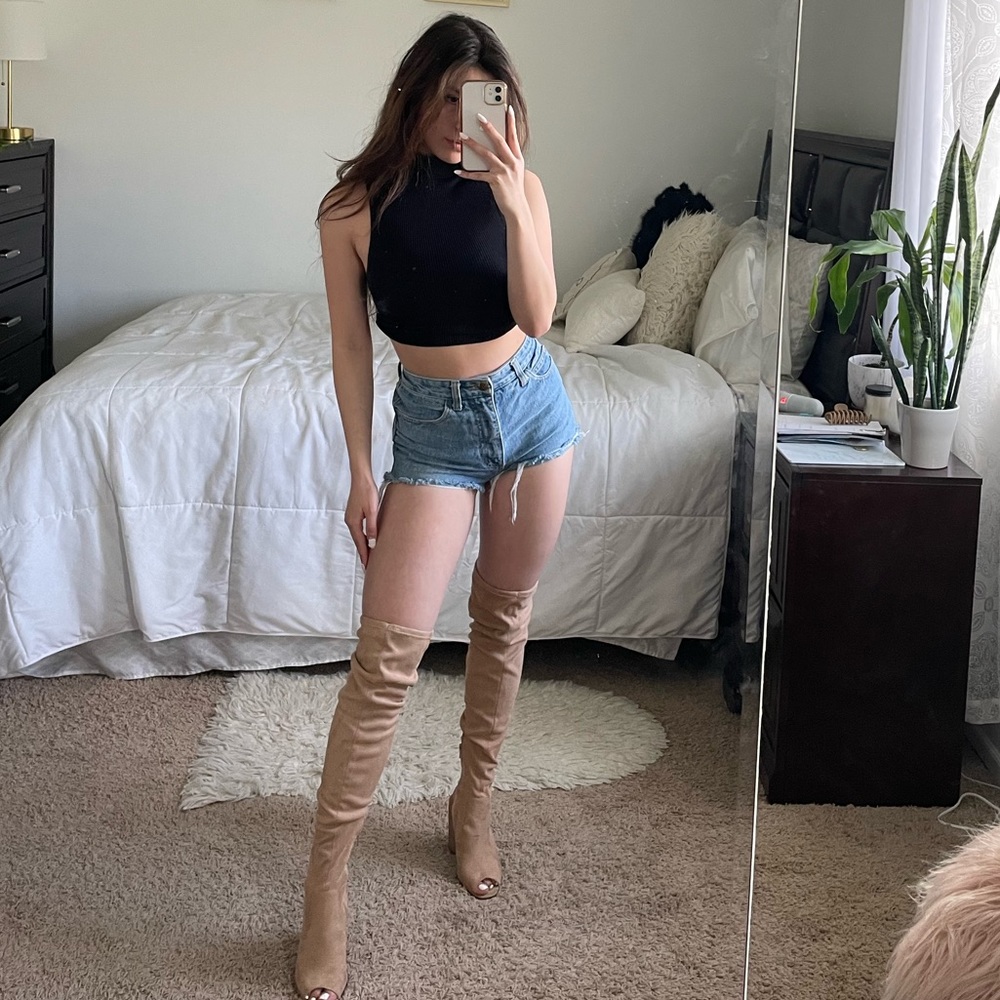 Nude thigh high boots toe